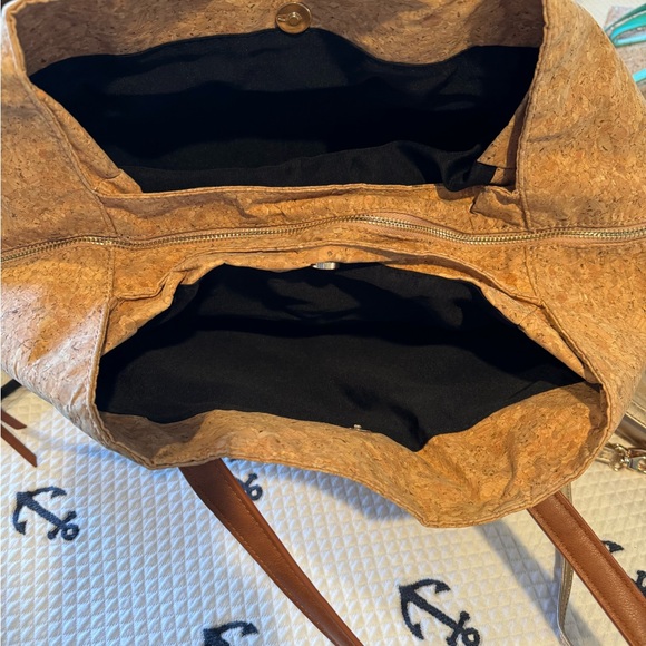Cute all cork tote - Picture 2 of 2